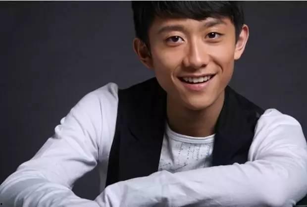 张一山娱乐圈吃瓜事件